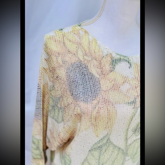 NWT Sioni Sunflower Fall Sweater 3/4 Sleeve Cream Medium Sparkly Rayon Blend - Picture 2 of 6